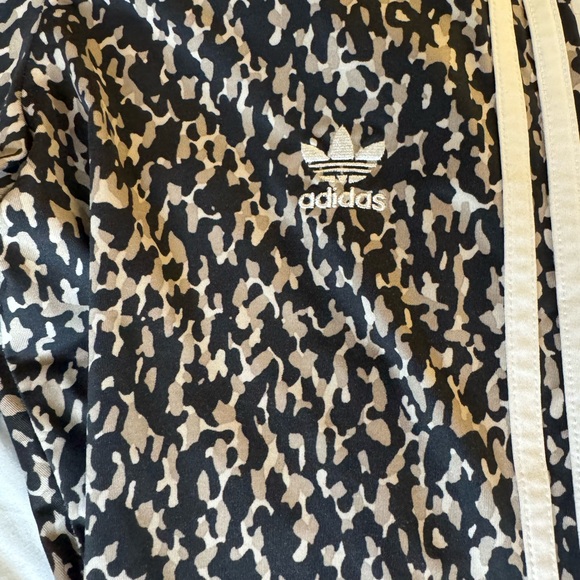 adidas Black and White Patterned Leggings - Picture 9 of 12